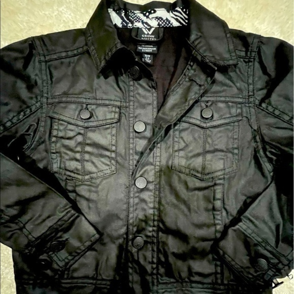 Girl “Shawn White” jacket / black/ size 4-5 (XS) KB-1B